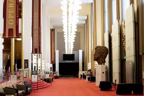 نصب تذكاري ومؤسسة فنية غيرها ترامب.. ما لا تعرفه عن مركز كينيدي مقر قرعة كأس العالم (صور)